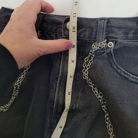 AMERICAN EAGLE black cutoff custom goth chain mom jean shorts 6 - Picture 10 of 11